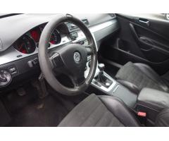 Volkswagen Passat 2.0 TDI 4MOTION HIGHLINE VARIA - 14