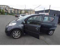 Peugeot 107 1,0l I.maj !! Koup v ČR !! - 16