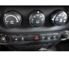 Jeep Wrangler 2,8CRDi SAHARA -21% DPH ! - 30