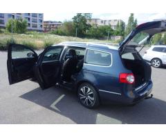 Volkswagen Passat variant 2.0 tdi highline dsg - 24