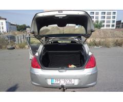 Peugeot 308 1,6i PĚKNÝ ! - 19