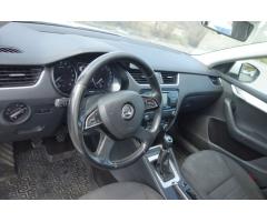 Škoda Octavia 1.6 TDI CR Elegance -21% DPH ! - 21