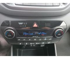 Hyundai Tucson 2,0 CRDI Club 4x4 100kW - 11