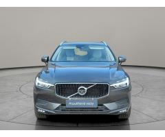 Volvo XC60 B5 AWD Momentum Pro 173 kW - 4