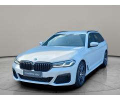 BMW Řada 5 Touring 530d xDrive M-paket 21 - 1