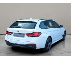 BMW Řada 5 Touring 530d xDrive M-paket 21 - 2