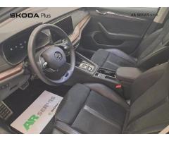 Škoda Octavia Com Sco TD 147/2.0 A7A - 12