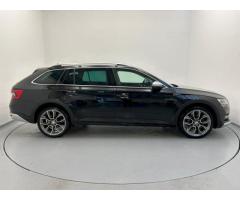 Škoda Superb COMBI SCOUT 2.0TDI/147kW 4X4 - 7