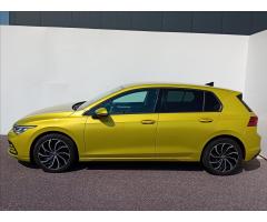 Volkswagen Golf 1,0 TSi 81kW LIFE  8 - 10