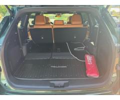 Toyota Highlander 2,5 Executive + Skyview + JBL - 7