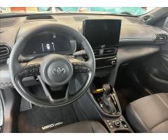 Toyota Yaris Cross 1,5 Premiere Edition + VIP - 7