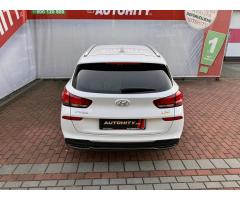 Hyundai i30 1.6 CRDi Smart, ČR, 1.Maj - 8