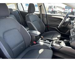 Ford Focus 1,5 ST-LINE-MÁLO KM-SUPER STAV - 23