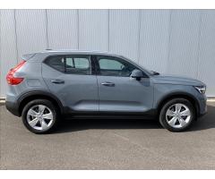 Volvo XC40 2,0 B3 benzín Core - 6