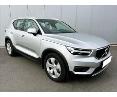 Volvo XC40 2,0 T4 Drive-E Momentum AWD  Rezervace - 7