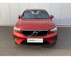 Volvo XC40 2,0 B3 benzín Core - 8