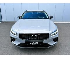 Volvo V60 2,0 B4 FWD Plus Dark - 8