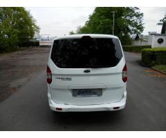 Ford Tourneo Courier 1,5 TDCi, 5míst, Klima, Pojízdné - 8