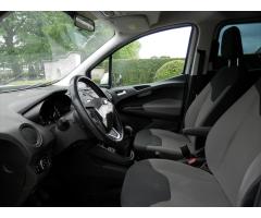 Ford Tourneo Courier 1,5 TDCi, 5míst, Klima, Pojízdné - 11