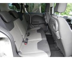 Ford Tourneo Courier 1,5 TDCi, 5míst, Klima, Pojízdné - 18