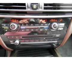 BMW X5 xDrive30d, 7míst, M-paket, Pano, HeadUp, - 23