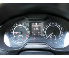 Škoda Octavia 2,0 TDi RS Challenge, Aktiv, Navi, Panorama - 19