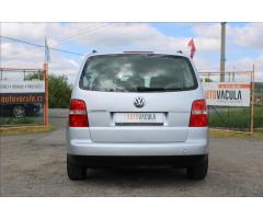 Volkswagen Touran 1,6 i  7 - MÍST, ROZVODY - 6