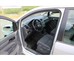 Volkswagen Touran 1,6 i  7 - MÍST, ROZVODY - 9