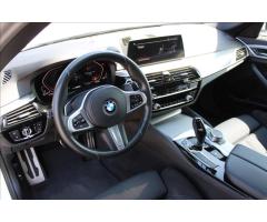 BMW Řada 5 3,0 530d xDrive  M-PAKET, DPH - 12