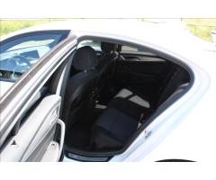 BMW Řada 5 3,0 530d xDrive  M-PAKET, DPH - 13