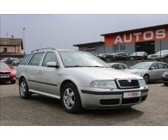 ŠKODA SUPERB COMBI 2.0TDI 140 LAURIN&K 4X4 DSG 7ST