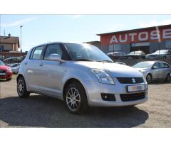 Suzuki Swift 1,3 i  4 x 4, 65.528 km - 3