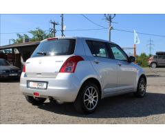 Suzuki Swift 1,3 i  4 x 4, 65.528 km - 5