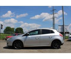 Fiat Bravo 1,9 JTD  ROZVODY, KLIMA - 8