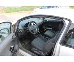 Opel Corsa 1,0 i  KLIMA, STK 8/2026 - 9