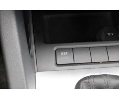 Volkswagen Golf 1,6 i  AUTOMAT, STK 11/2025 - 18