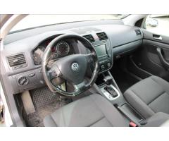 Volkswagen Golf 2,0 TDi  STK 4/2026, AUTOMAT - 10