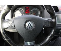 Volkswagen Golf 2,0 TDi  STK 4/2024, AUTOMAT - 18