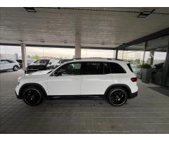 Mercedes-Benz GLB . Mercedes-AMG GLB 35 4MATIC - 8