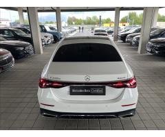 Mercedes-Benz Třídy E E 220 d 4MATIC - 6