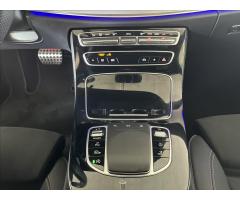 Mercedes-Benz Třídy E E 220d 4MATIC kombi - 16