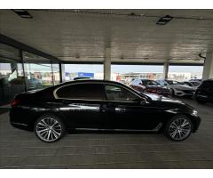 ŠKODA SUPERB COMBI 2.0TDI 140 LAURIN&K 4X4 DSG 7ST