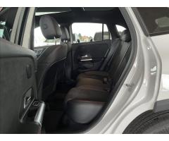 Mercedes-Benz GLA GLA 200 d 4Matic - 17