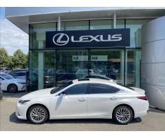 Lexus ES 300h 2,5 300h Luxury V4 LUXURY - 2