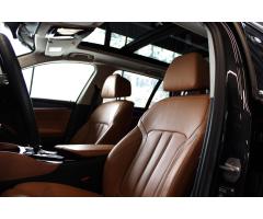 BMW Řada 5 530d xDrive Touring Luxury Line - 14