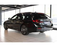 BMW Řada 5 530d Touring xDrive M Sport / LASER - 6