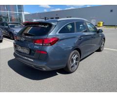 Hyundai i30 1,5 T-GDi, MHEV 6st. MT  WG Family Smart - 6