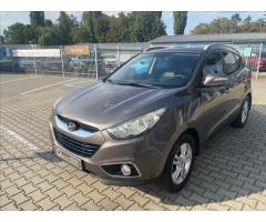 Hyundai ix35 1,7 CRDI, 6st. MT  Trikolor - 3