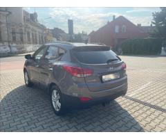 Hyundai ix35 1,7 CRDI, 6st. MT  Trikolor - 4