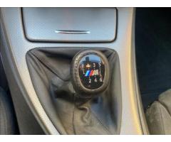 BMW Řada 3 3,0 330d M-Paket - 14